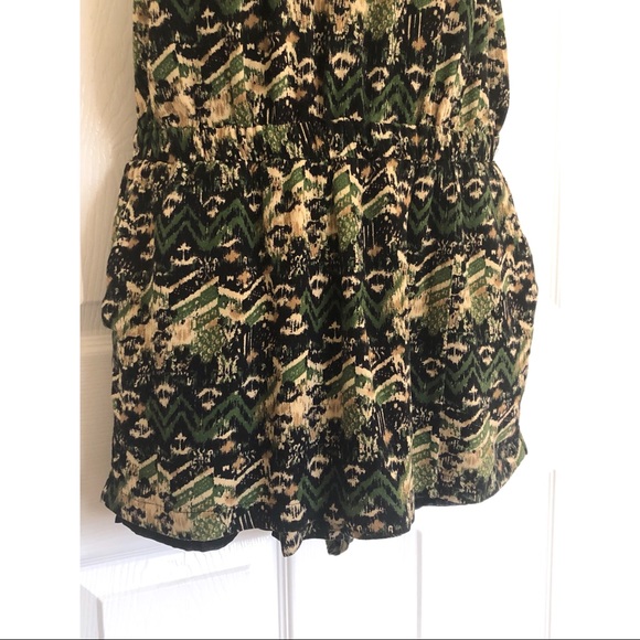 Forever21 romper - Picture 4 of 5